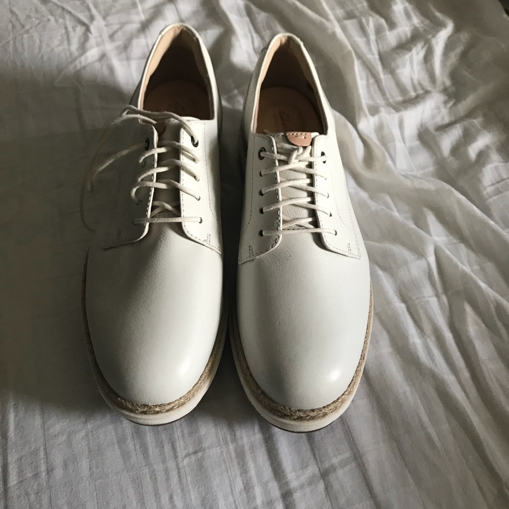Clarks | Women’s White Platform Shoes 7.5